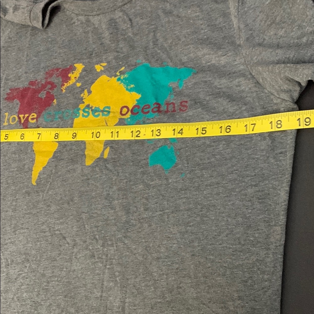 3/$20✨ Love Crosses Ocean World Map Bella Canvas Dark Gray Tee - Picture 4 of 5